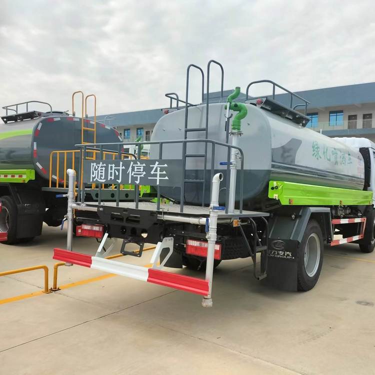 噴灑車灑水車8方灑水車噴灑車綠化養(yǎng)護(hù)約11.00萬元